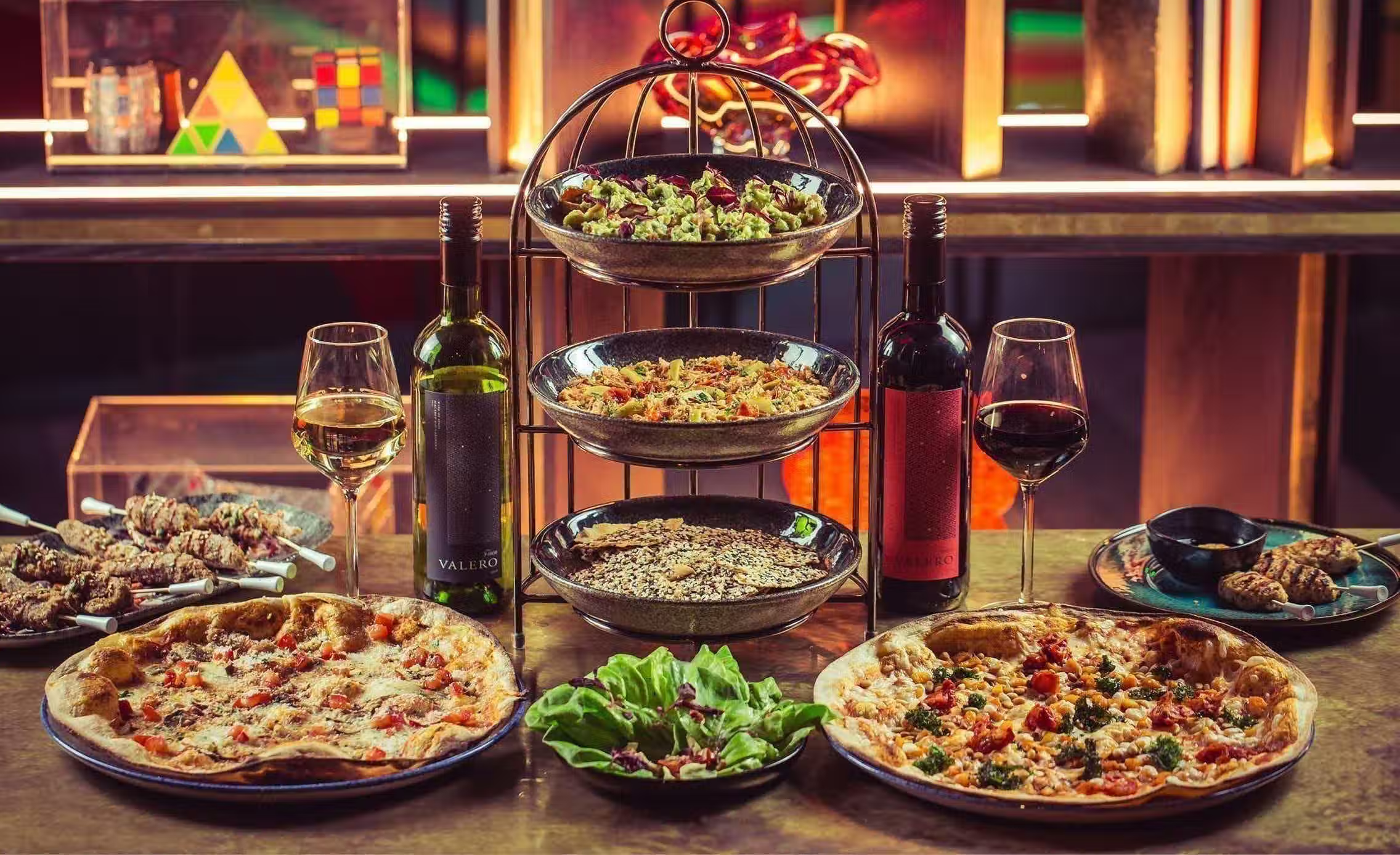 Restaurant, Puttshack Bank 2