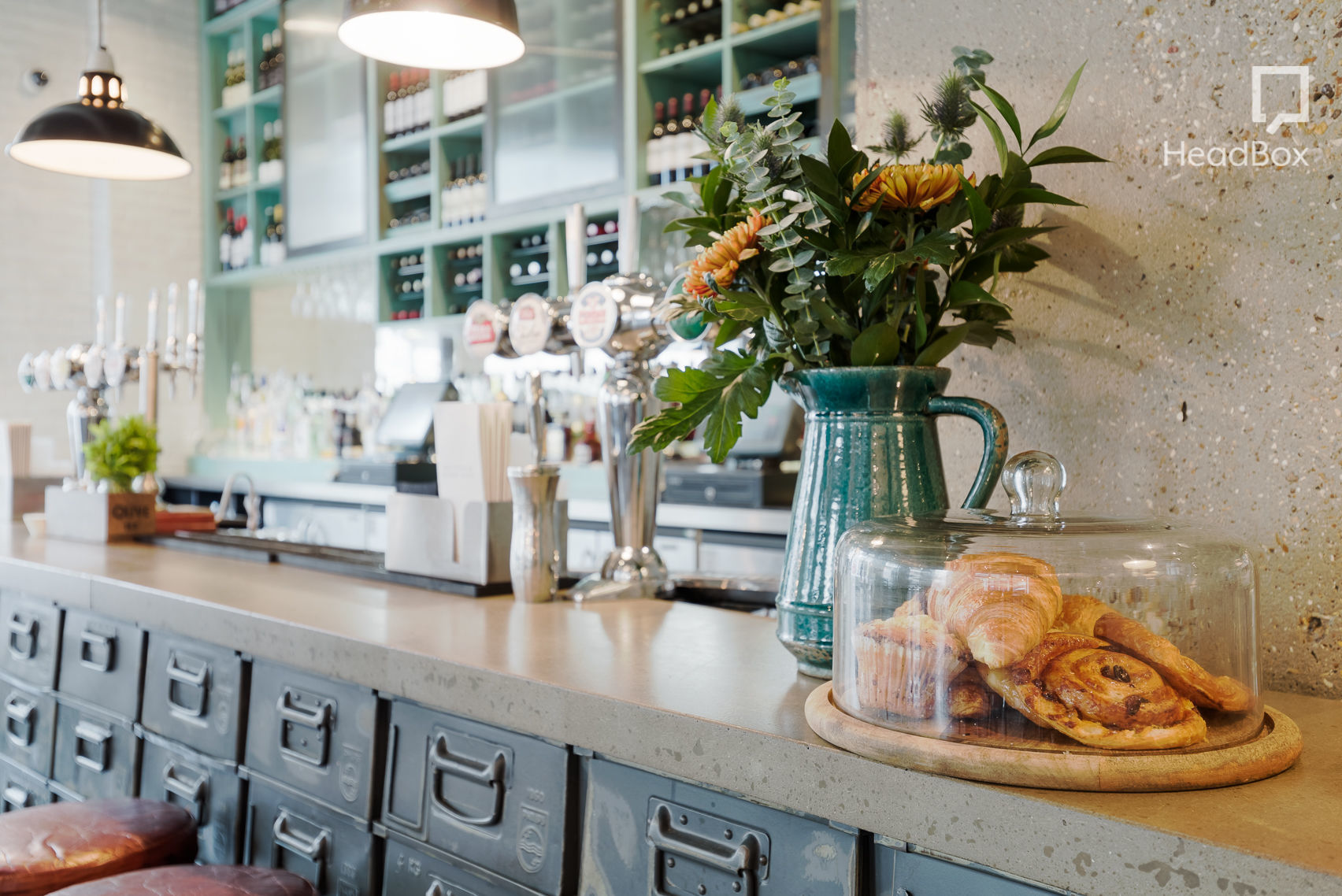 Nine Coaches Waiting 7