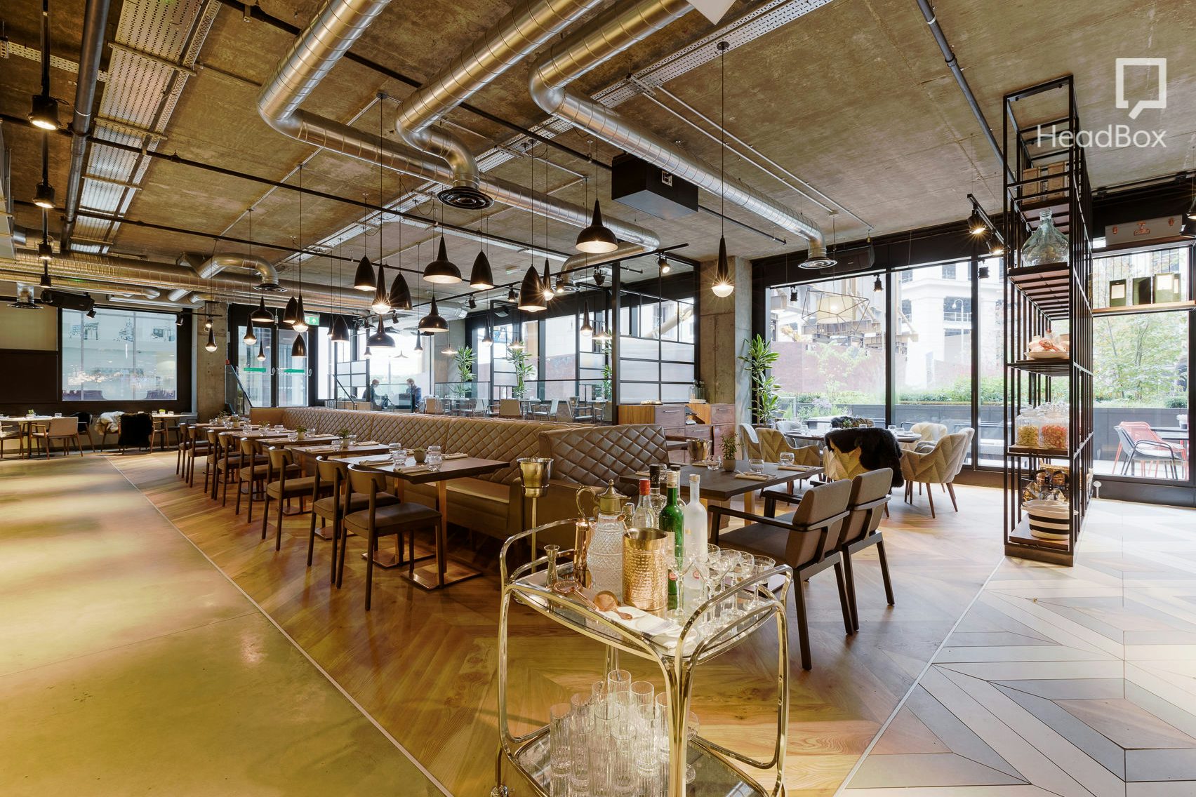 The Golden Apples of the Sun 0