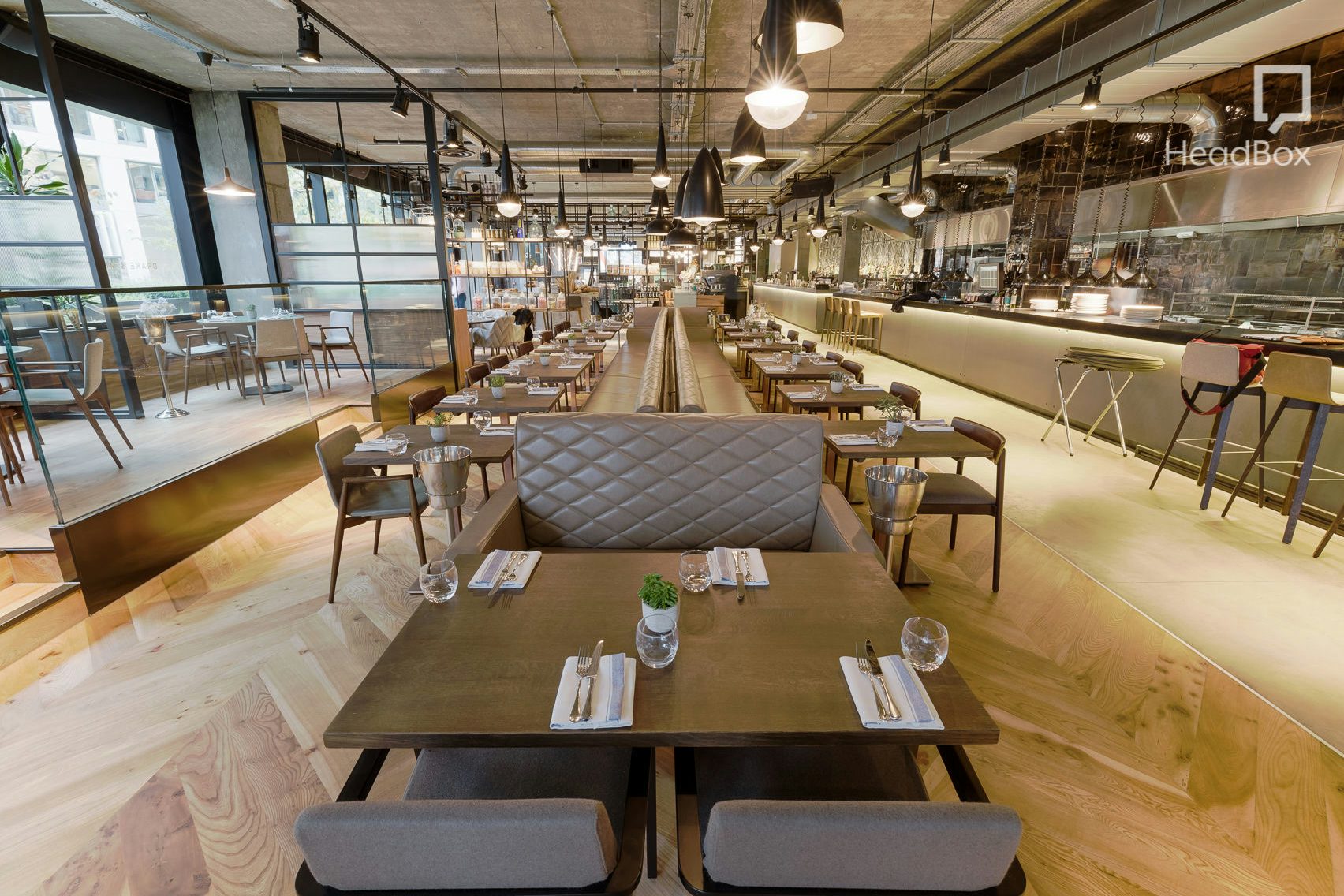 The Golden Apples of the Sun 4