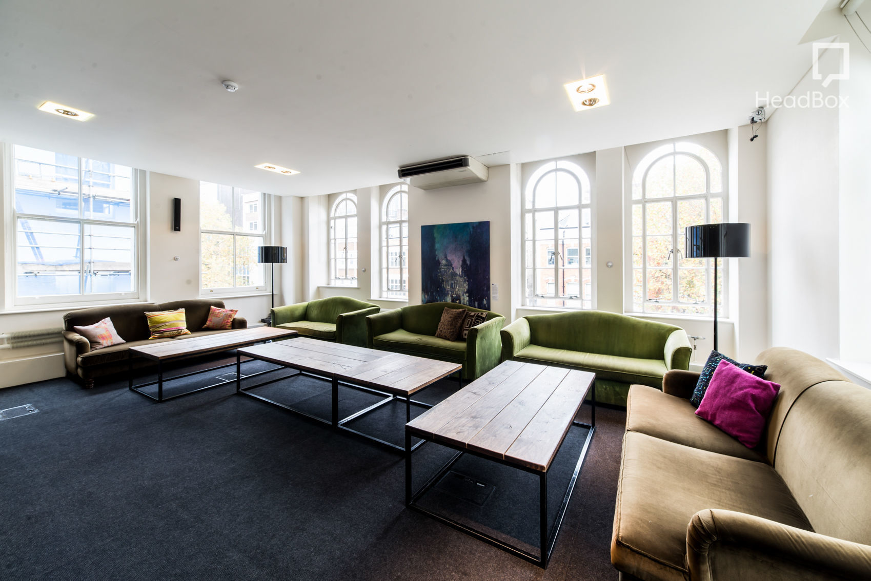 Now Sleeps the Crimson Petal 27