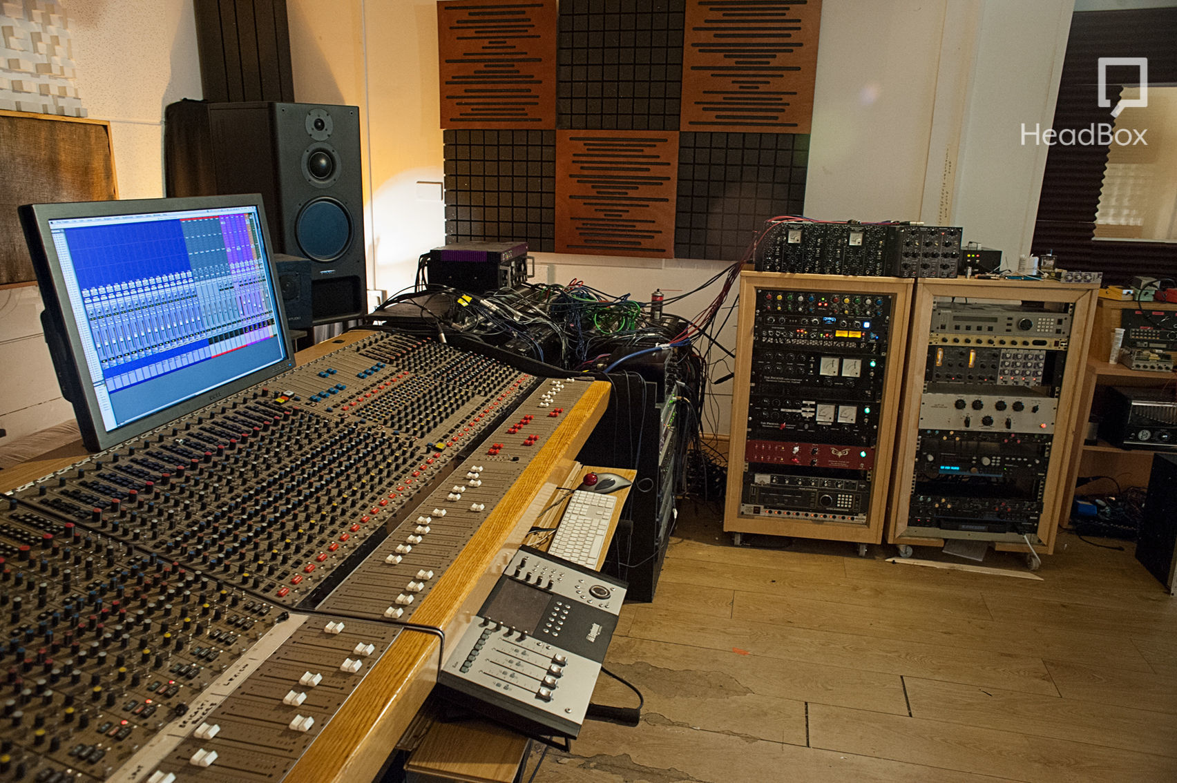 The Stars' Tennis Balls 8