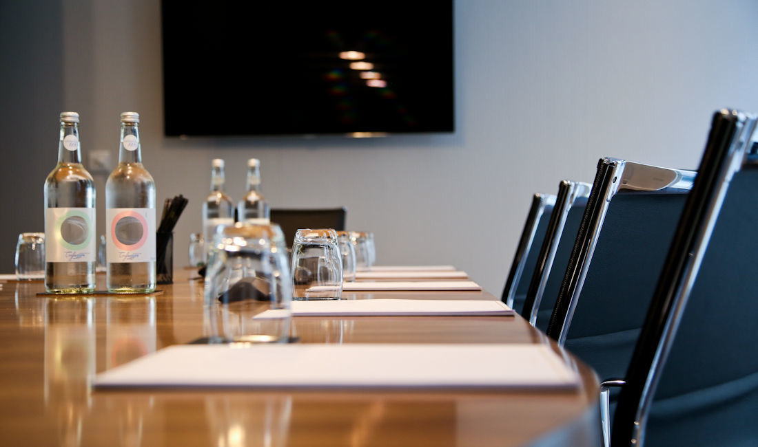 Nine Coaches Waiting 1