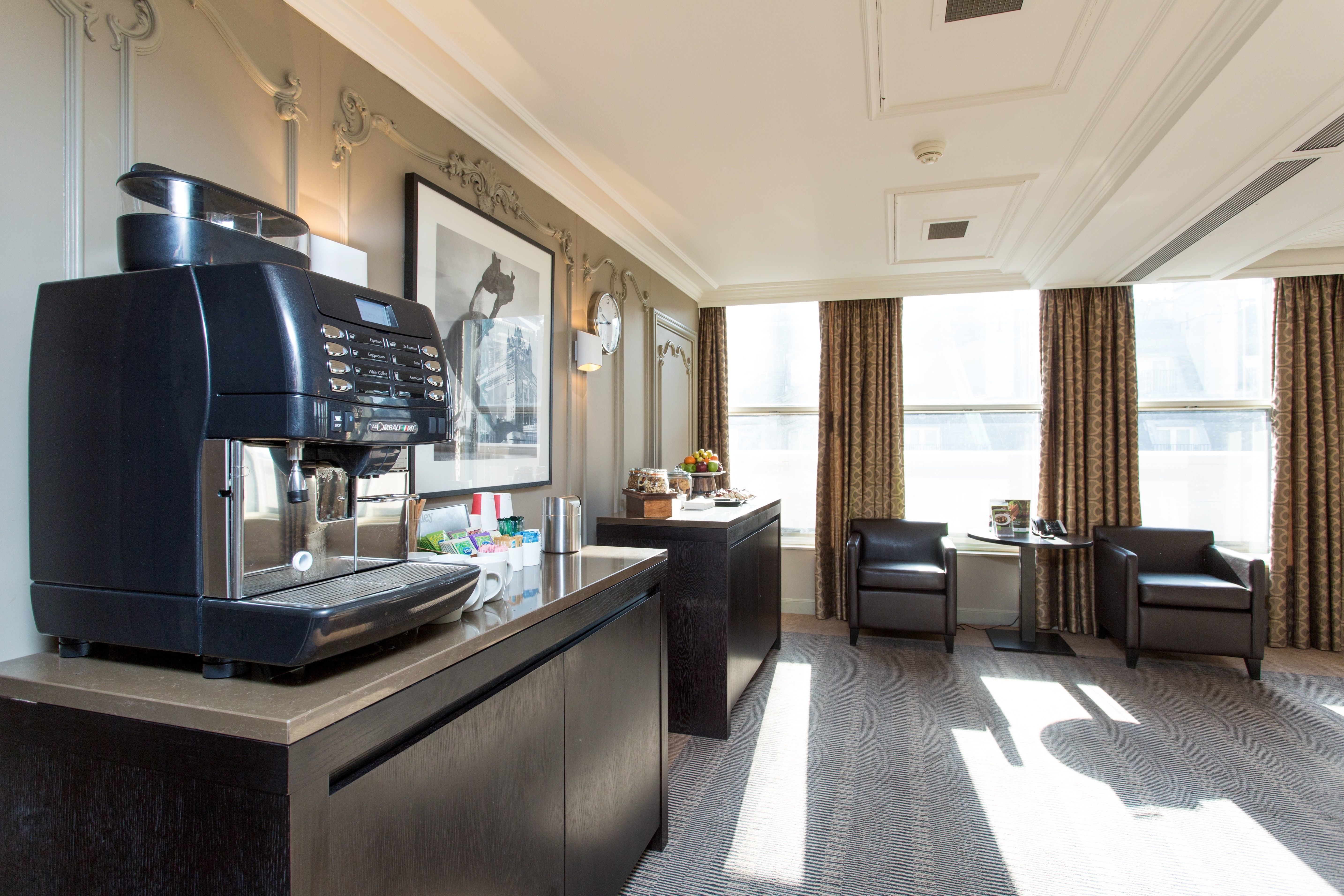 The Moving Toyshop 2