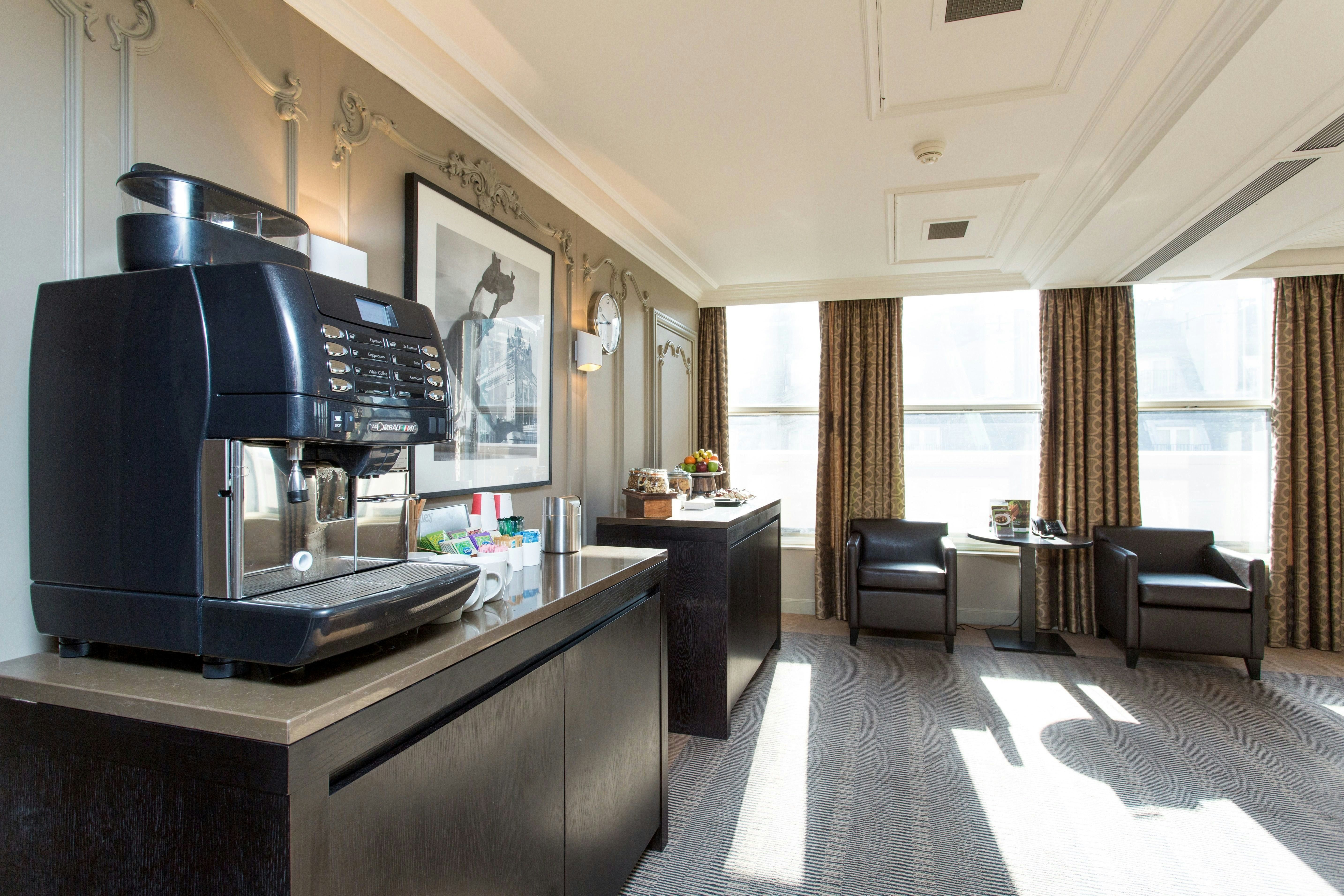 The Moving Toyshop 2