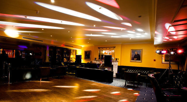 Taming a Sea Horse 1