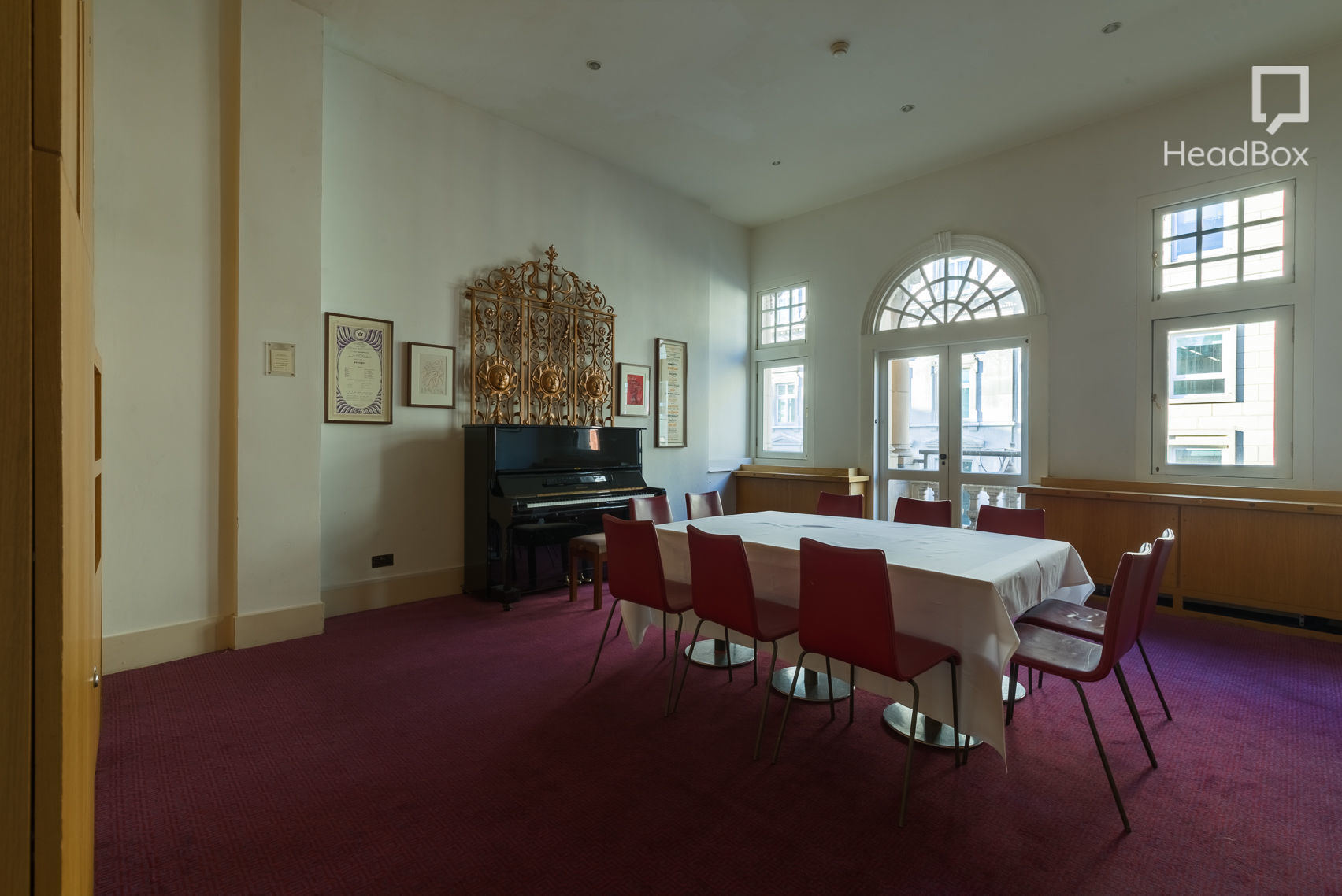 An Instant In The Wind 6