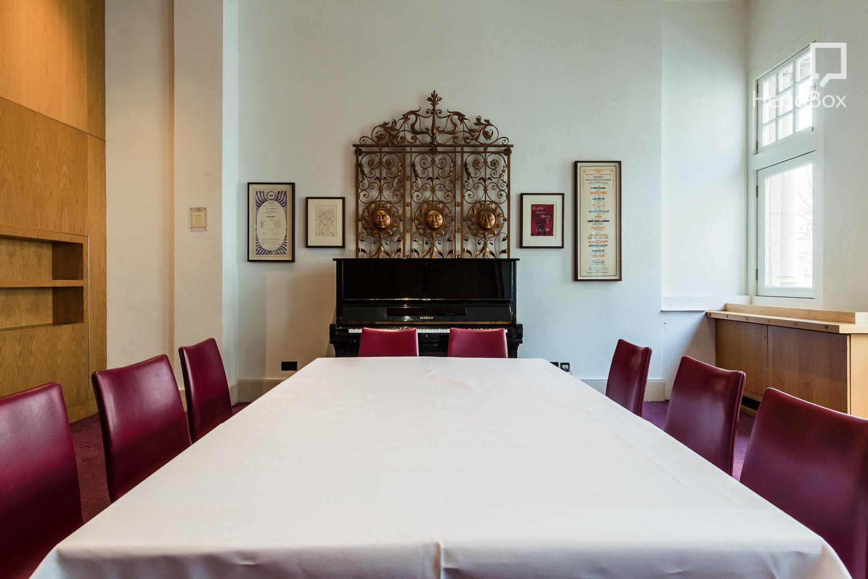 An Instant In The Wind 14