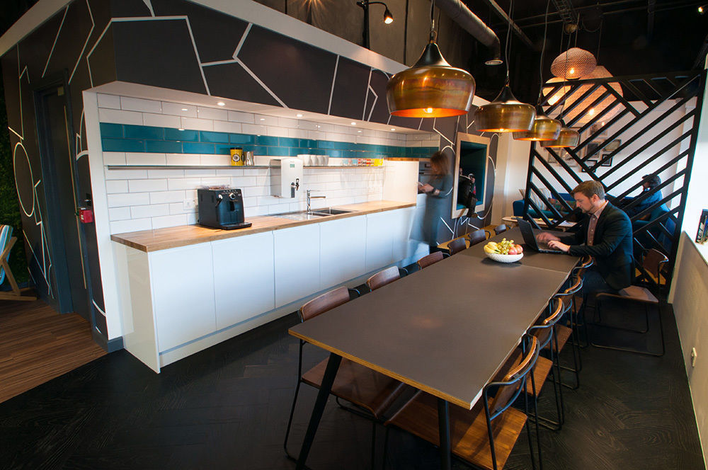 By Grand Central Station I Sat Down and Wept 3