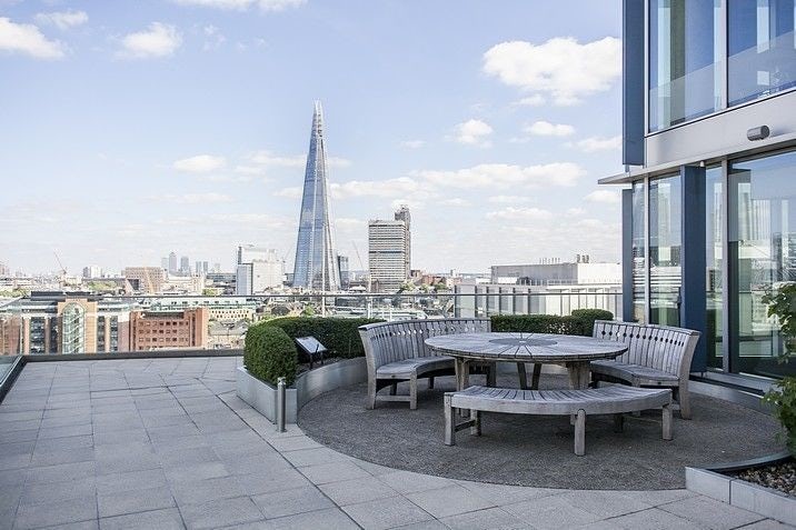 By Grand Central Station I Sat Down and Wept 3