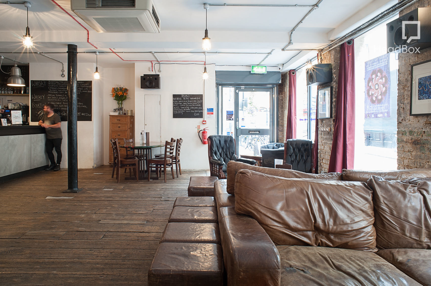 The Mirror Crack'd from Side to Side 1