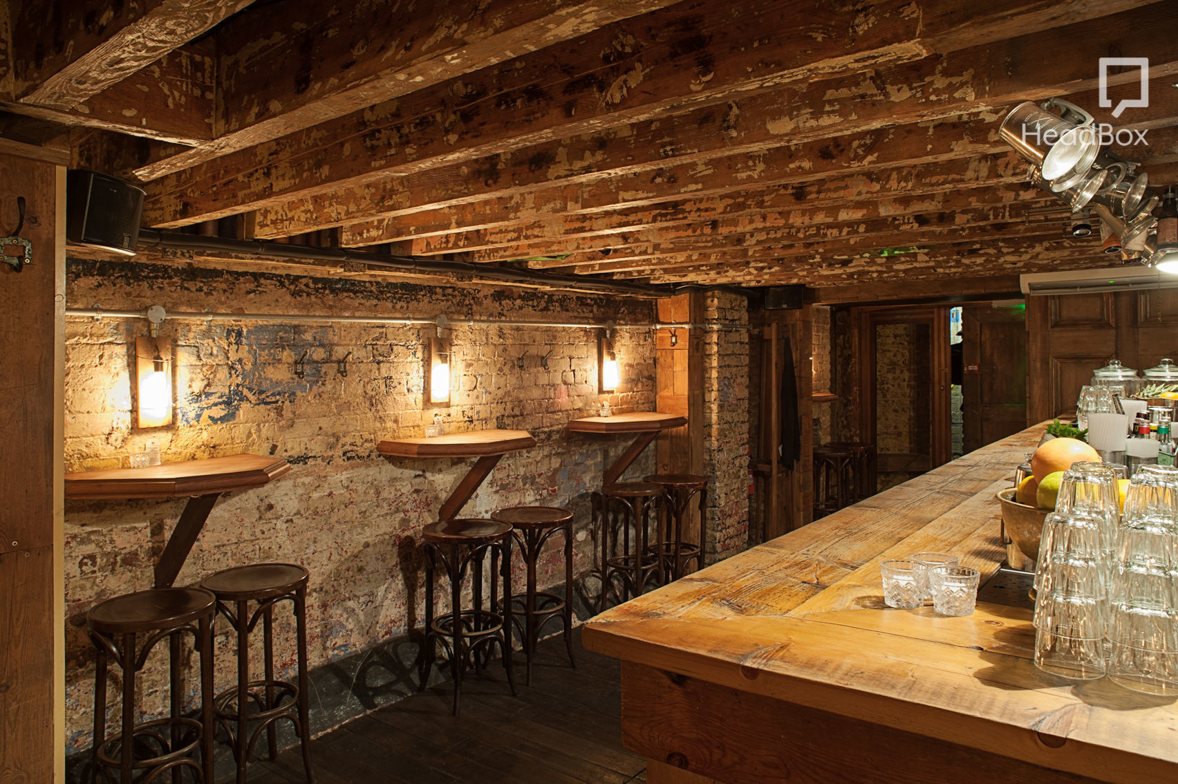 The Moving Toyshop 4