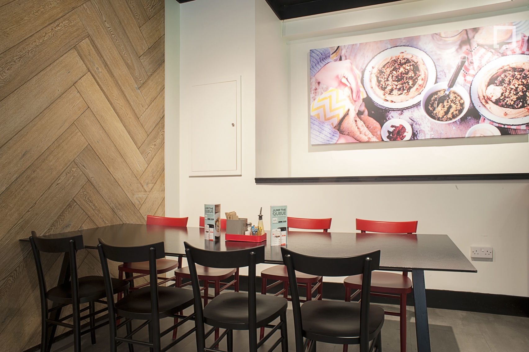 Pale Kings and Princes