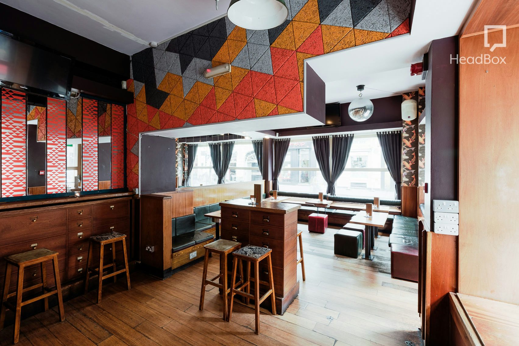 An Instant In The Wind 0