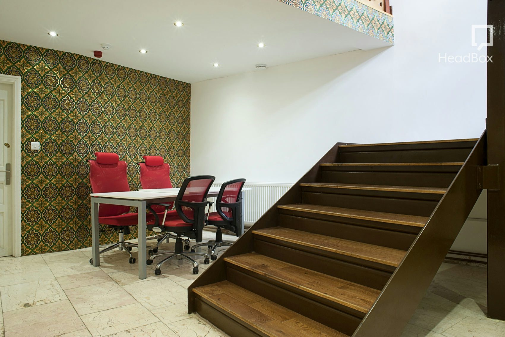 The Monkey's Raincoat 3