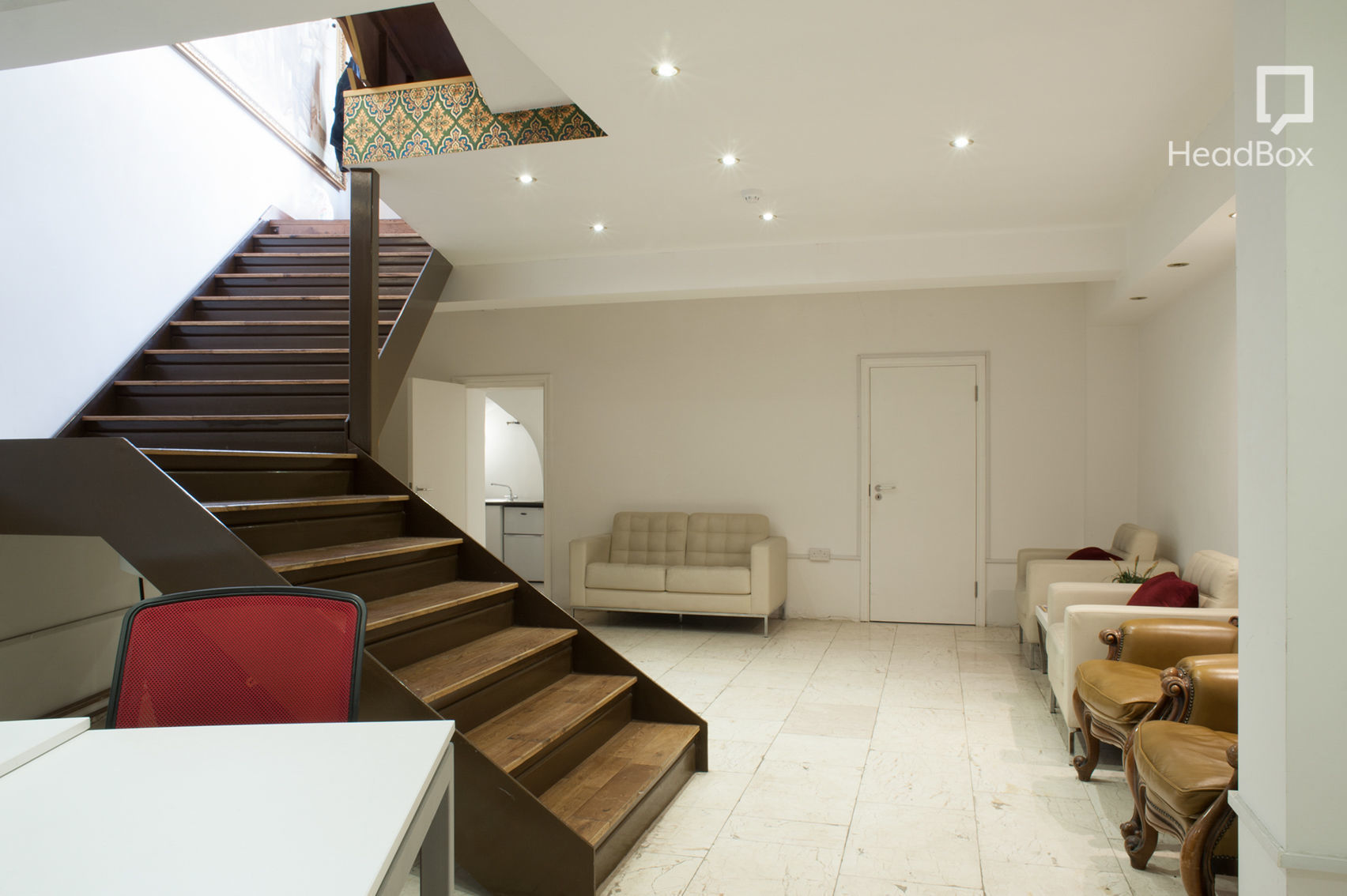 The Monkey's Raincoat 7