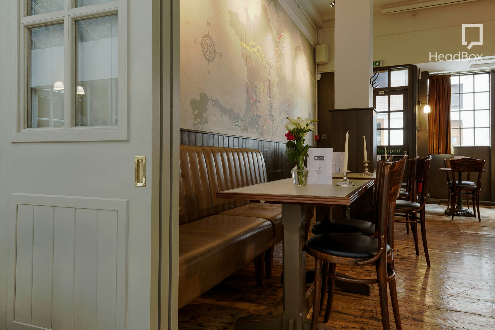 The Mirror Crack'd from Side to Side 3