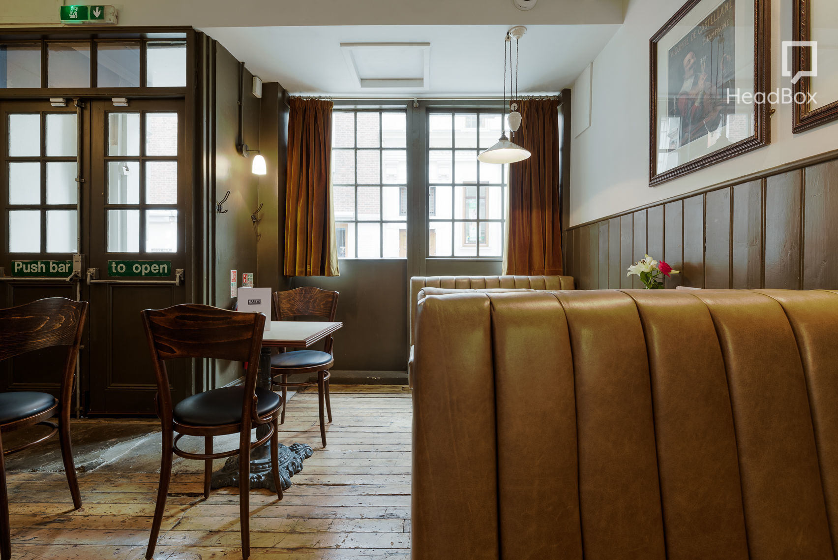 The Mirror Crack'd from Side to Side 6