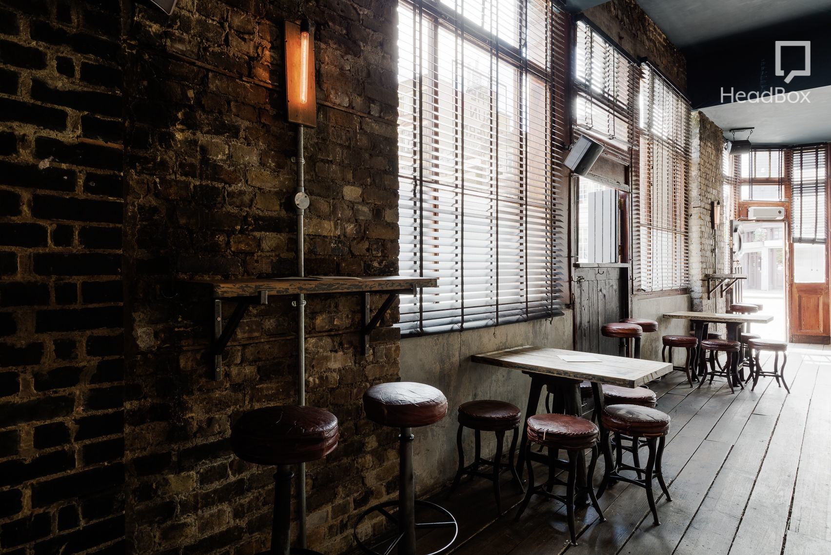 The Line of Beauty 12