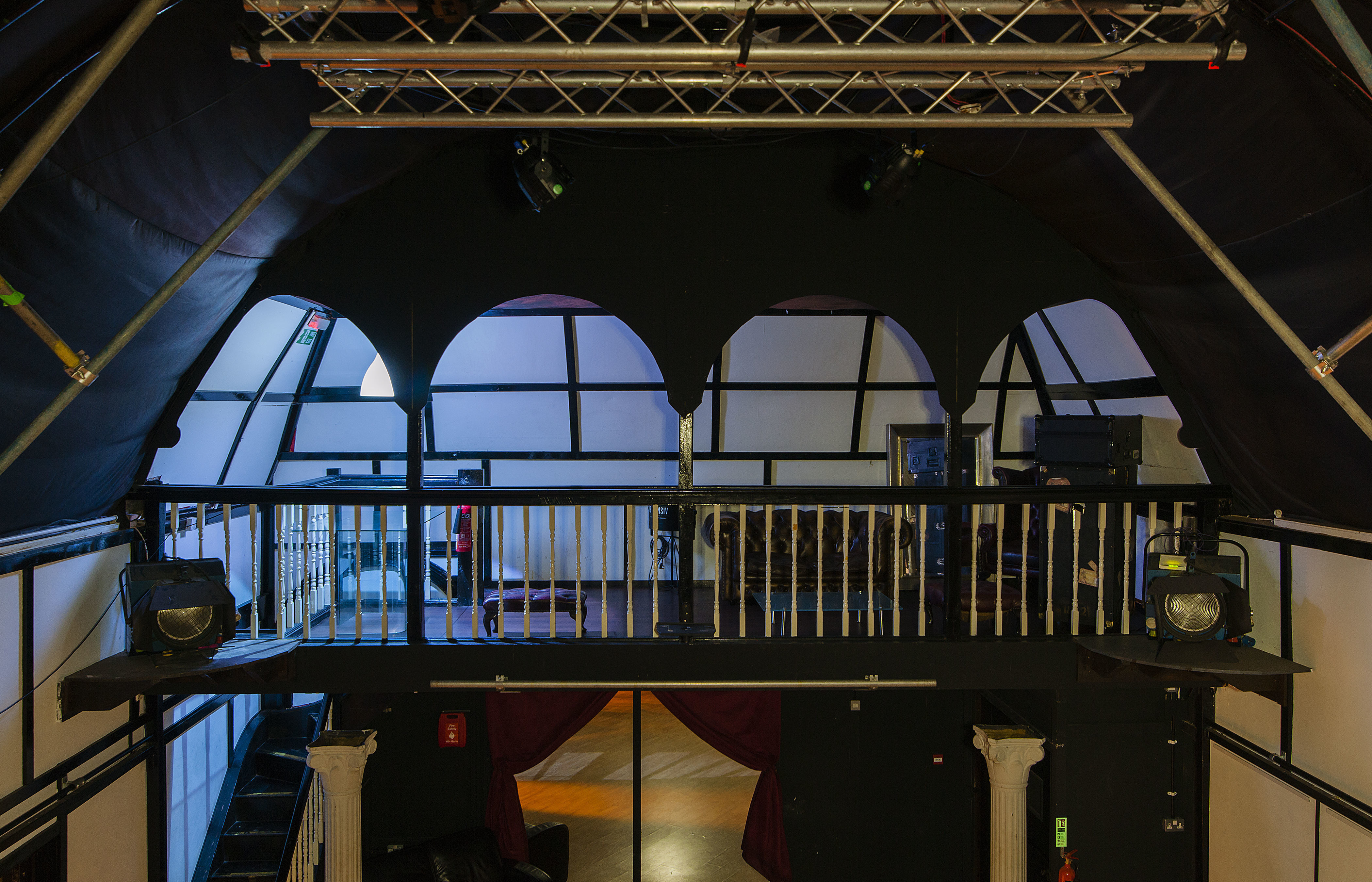 Everything is Illuminated 9