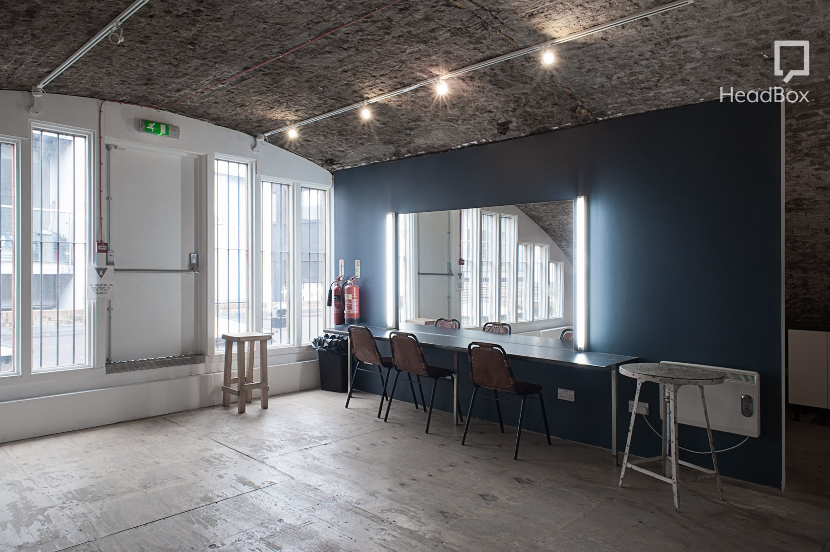 Now Sleeps the Crimson Petal 1