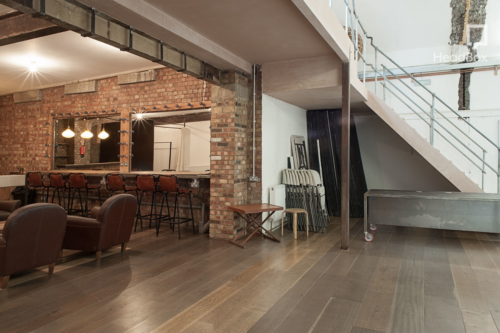 Now Sleeps the Crimson Petal 11