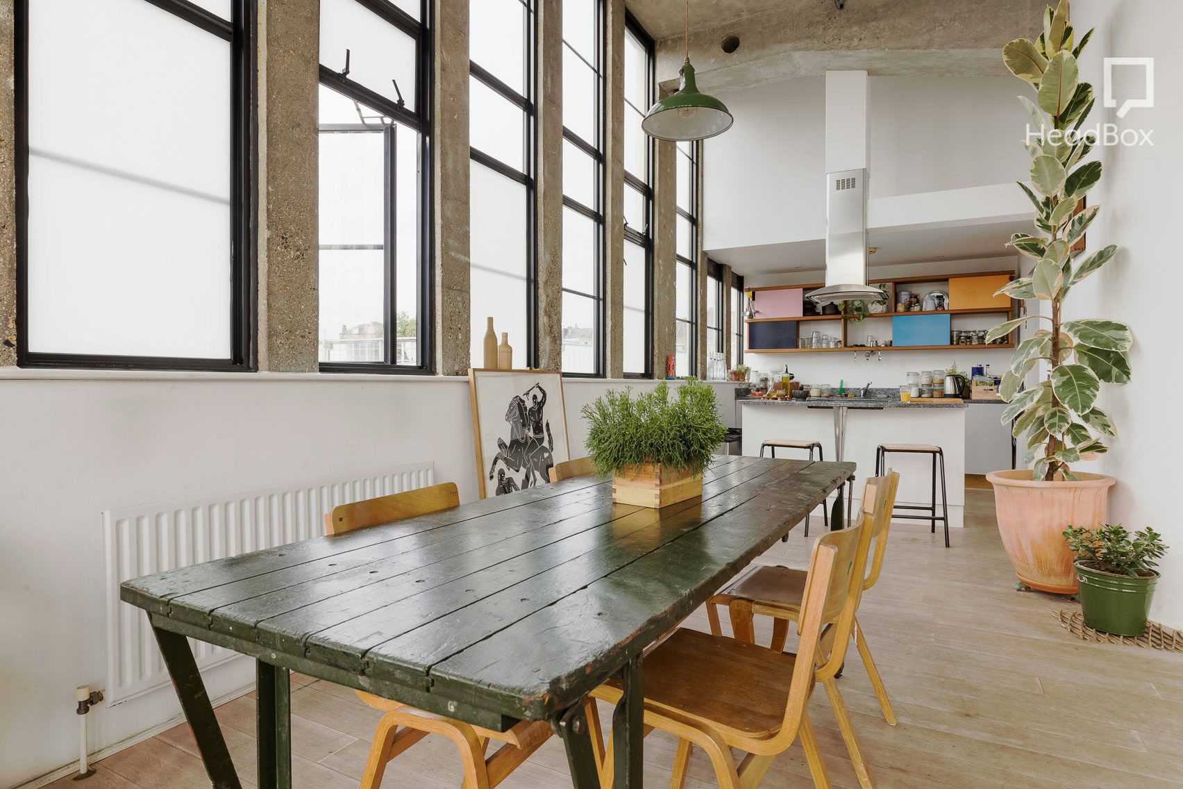 To Sail Beyond the Sunset 0