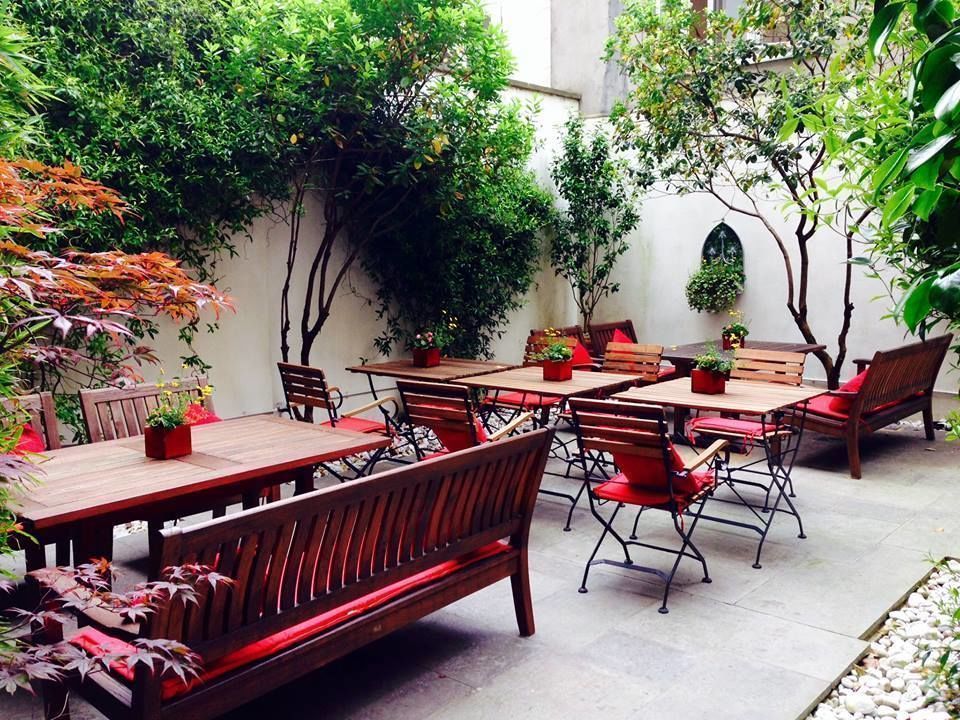 Alone on a Wide, Wide Sea 1