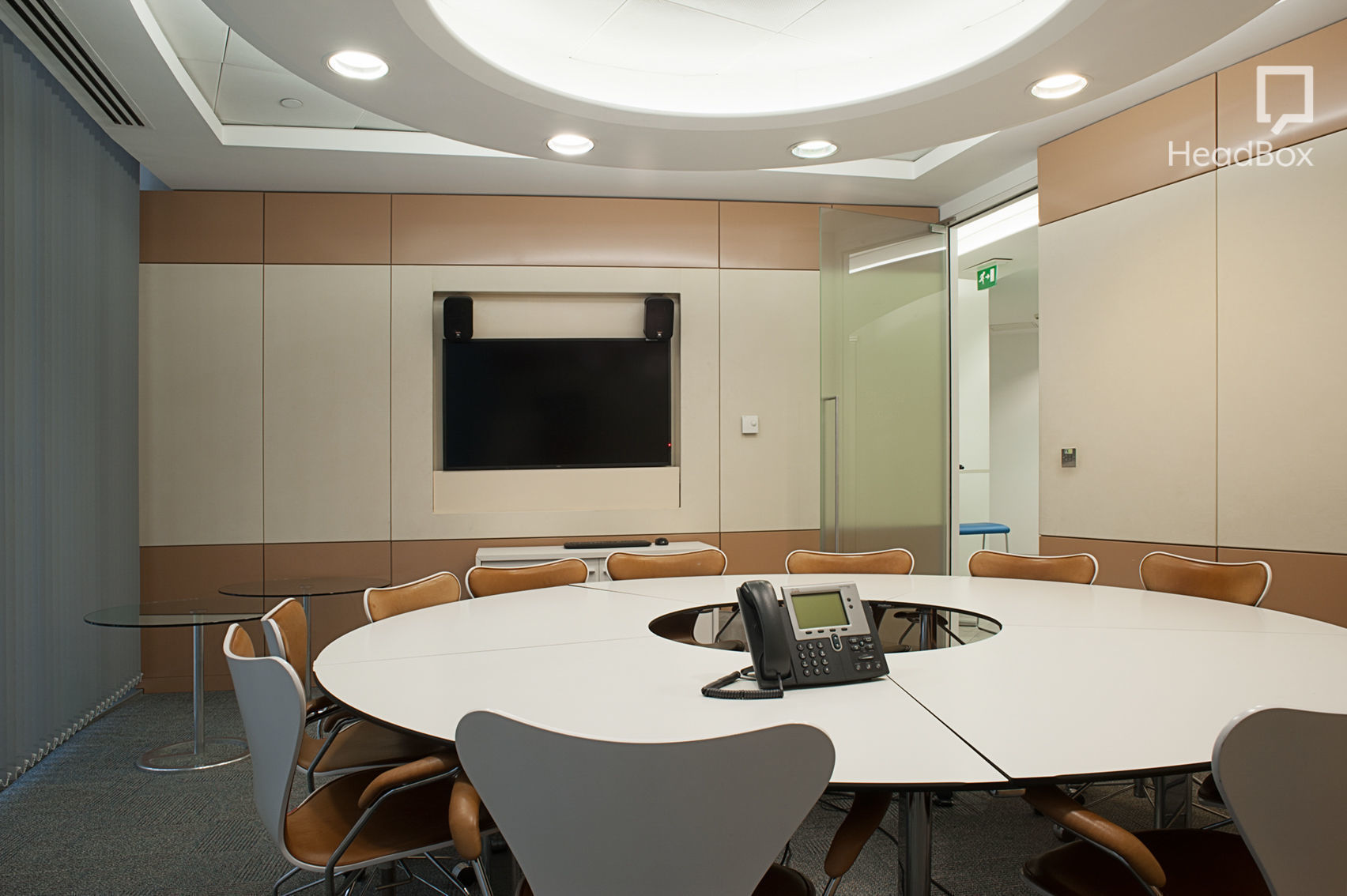 Pale Kings and Princes