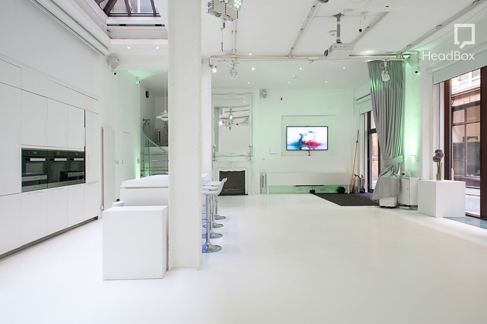 Beyond the Mexique Bay 16