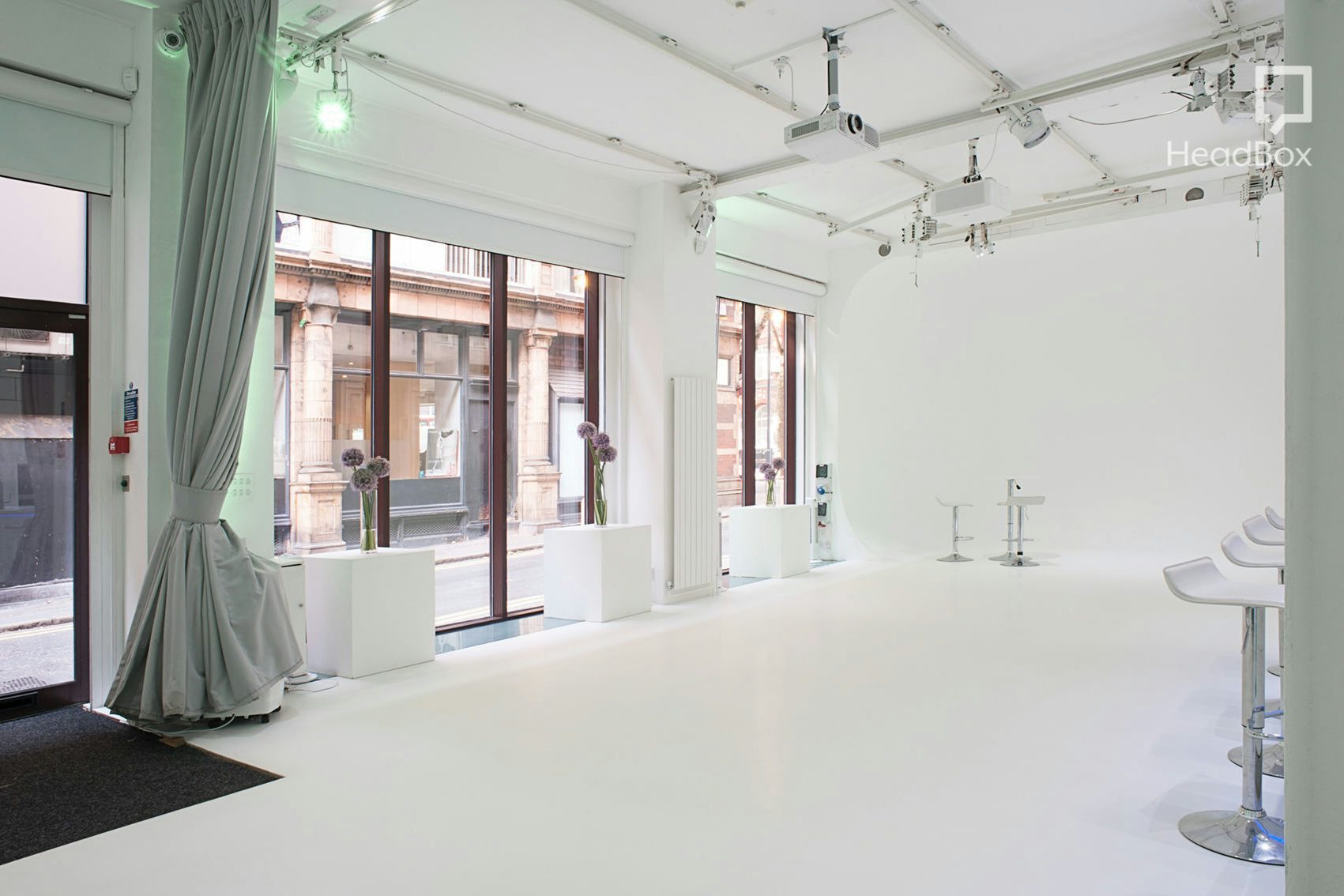 Beyond the Mexique Bay 21