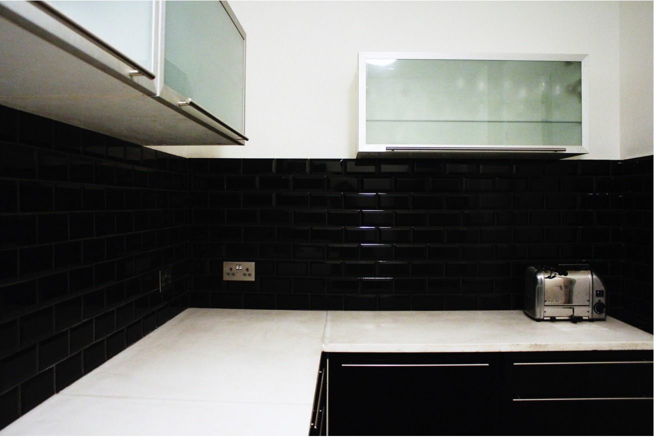 In a Glass Darkly 10