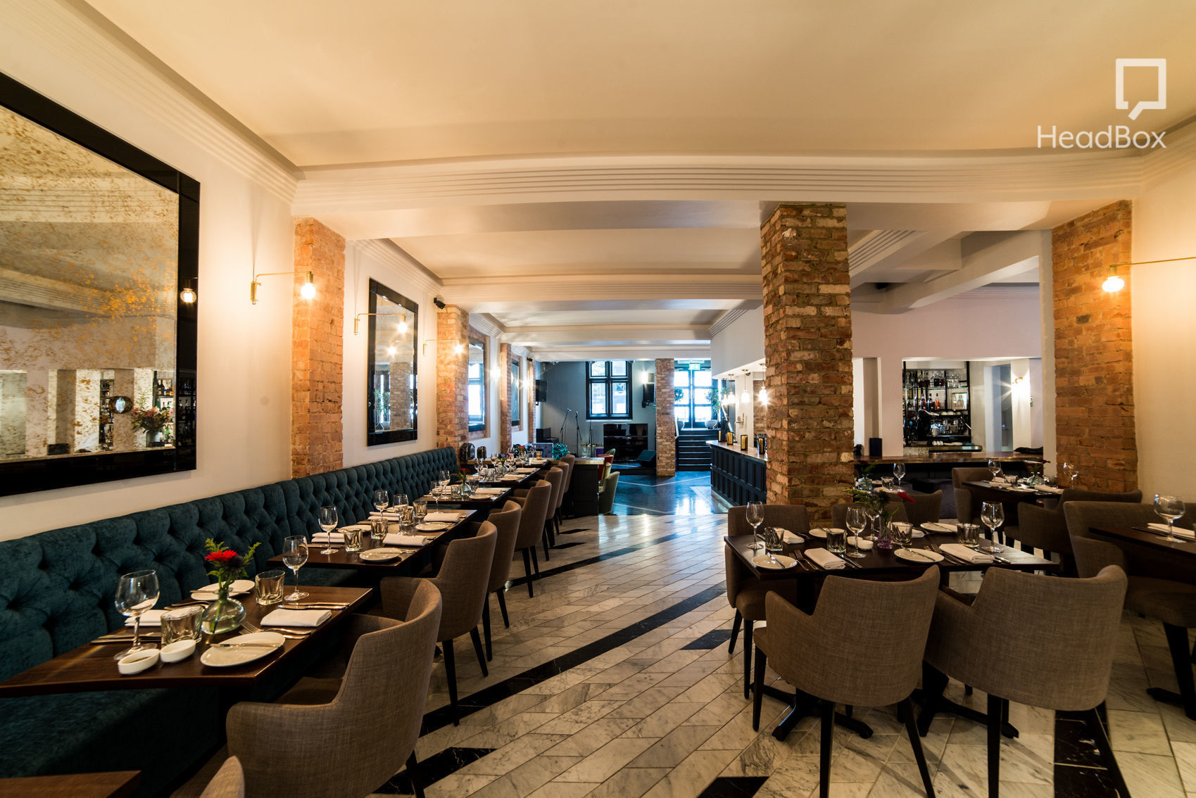 The Monkey's Raincoat 9